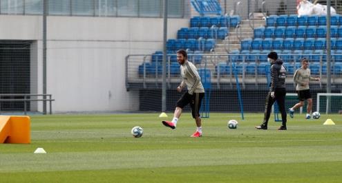 ريال مدريد يعود إلى التدريبات بعد غياب شهرين